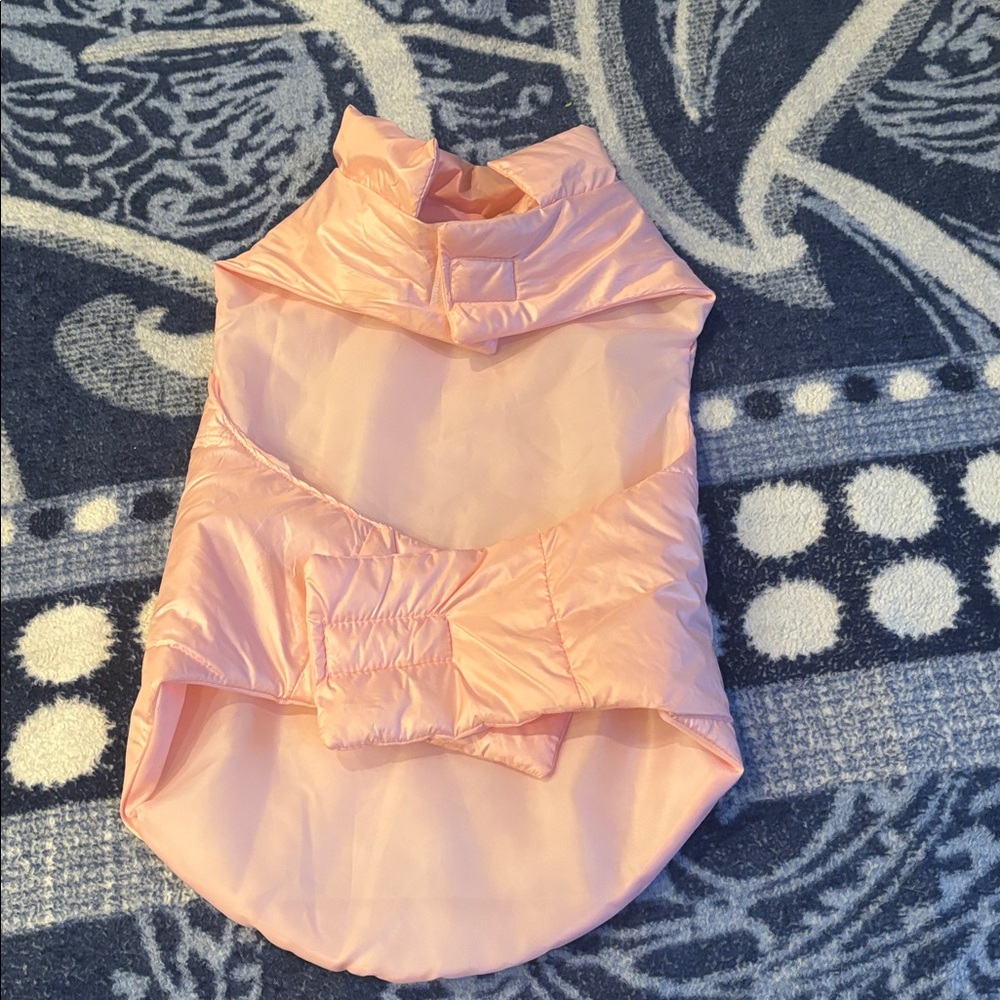 Pink Dog Puffer Jacket ๐๐๐๐๐ - Picture 2 of 3